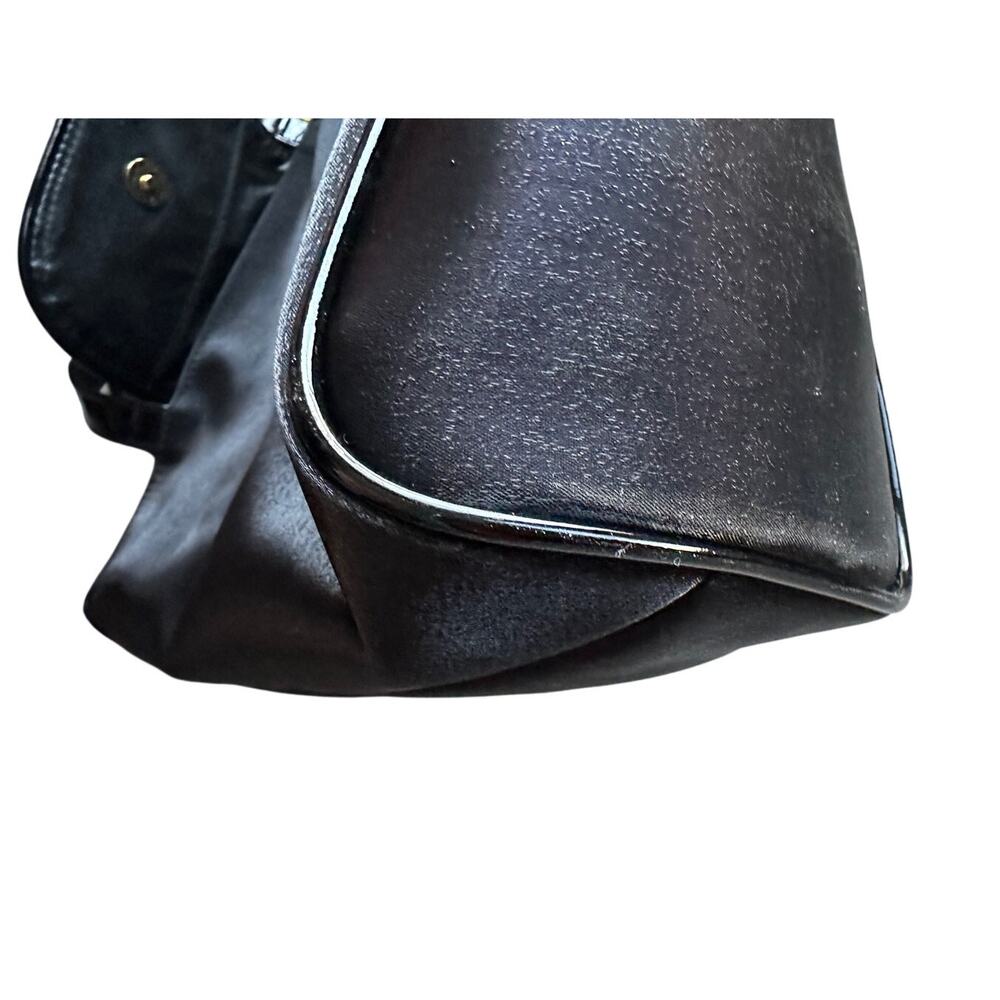 Bernardo Valentino Black Shoulder Bag with Kisslock Coin Purse - Picture 9 of 16